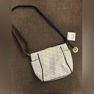 🍃Liz Claiborne Purse with great outside pockets🍃